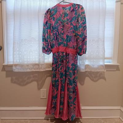 LOT 244X: Diane Freis Vintage Dresses and Blouse Sets