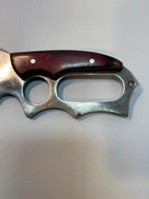 White Tail Cutlery Defence 2000 knife