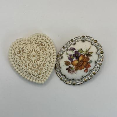 LOT 341: Vintage Celluloid Filigree Heart Ring Box, Black Glass Cameo Chain Belt, Fifth Avenue Gold Tone Compact w/Mirror, Rhinestone...