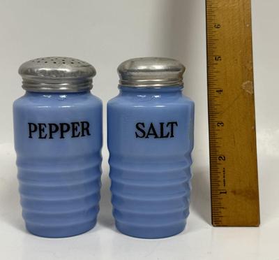 Vintage Jeanette Ribbed Delphite Glass Salt & Pepper Set