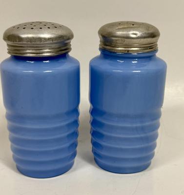 Vintage Jeanette Ribbed Delphite Glass Salt & Pepper Set