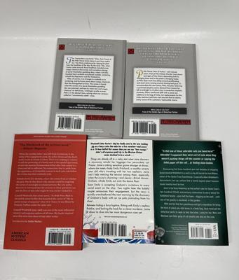 Lot of 5 Mystery Novels