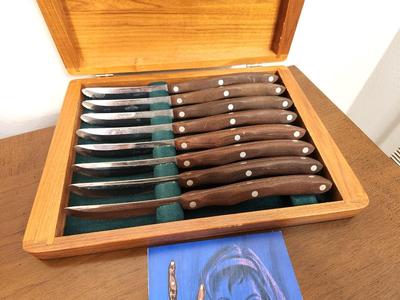 Lot #163 Vintage CUTCO Steak Knife Set in original wooden box