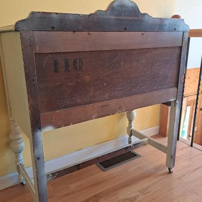 Distressed White Painted Antique Buffet (UL-SD)