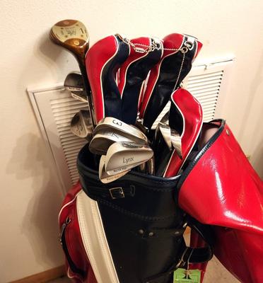 Lot #168 Set of LYNX Master Model Irons with bag - 1980s - gift to Pete from Actor/Bandleader Phil Harris