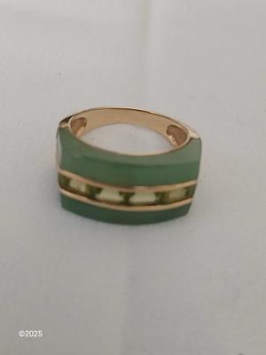 14k 14 K Gold Jade Jadeite ring peridot beautiful band - Size 8
