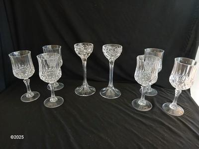 Set of 6 heavy glass stemware wine glasses and two matching crystal champagne glasses