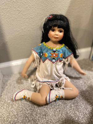 PRETTY LITTLE PORCELAIN NATIVE AMERICAN GIRL