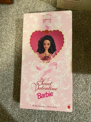 1995 HALLMARK SWEET VALENTINE, BARBIE BE MY VALENTINE COLLECTOR SERIES