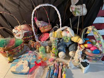 Easter baskets & decor