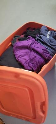 Tote of XL women's clothing