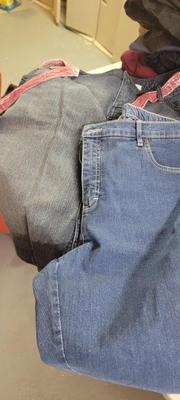 Tote of XL women's clothing