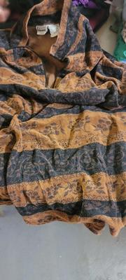 Tote of XL women's clothing