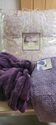 Queen comforter set, rugs, blanket