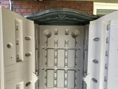 RUBBERMAID STORAGE SHED