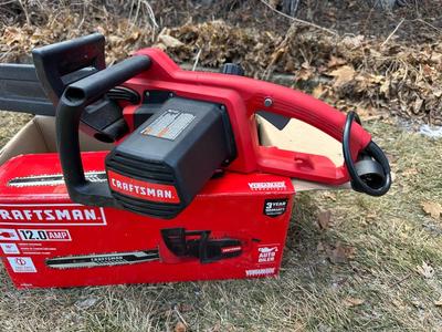 CRAFTSMAN 16 INCH 12-AMP ELECTRIC CHAINSAW WITH BAR AND CHAIN LUBRICATING OIL