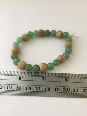 Beautiful green and tan stretchy beaded bracelet
