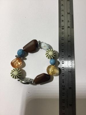 Fashion beaded stretchy bracelet