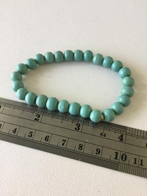 Light blue stretchy beaded bracelet
