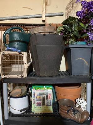 Garden pots & pet carrier