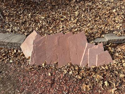 9 PIECES OR VARIOUS SIZED FLAGSTONES AND 8 CONCRETE BLOCKS