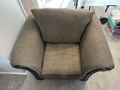 COMFORTABLE OLIVE GREEN ARMCHAIR WITH REVERSIBLE CUSHIONS AND OTTOMAN