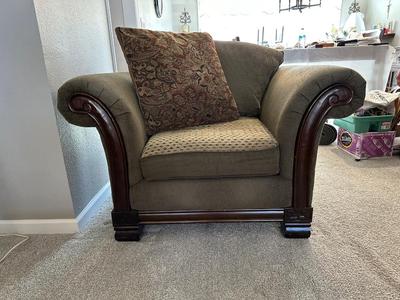 COMFORTABLE OLIVE GREEN ARMCHAIR WITH REVERSIBLE CUSHIONS AND OTTOMAN