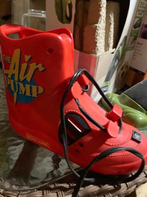 Shark mop, pet vac, vtg ski boot air pump