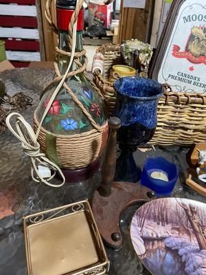 Moosehead lighted sign, plates & misc