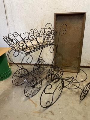 Plant stands & metal tray