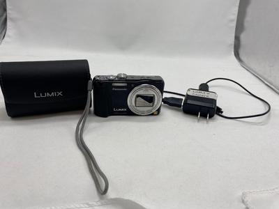 PANASONIC LUMIX DIGITAL CAMERA