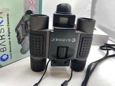 BARSKA B-22 BINOCULAR & DIGITAL CAMERA COMBO