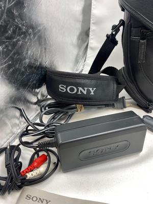 SONY DIGITAL STILL CAMERA DSC-F717