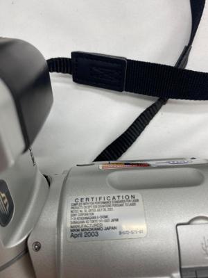 SONY DIGITAL STILL CAMERA DSC-F717