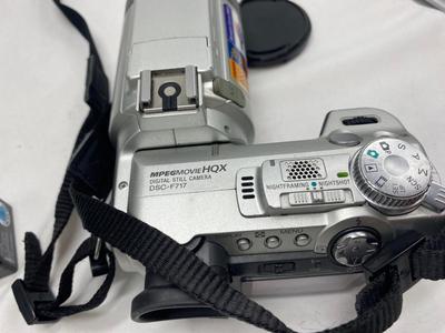 SONY DIGITAL STILL CAMERA DSC-F717