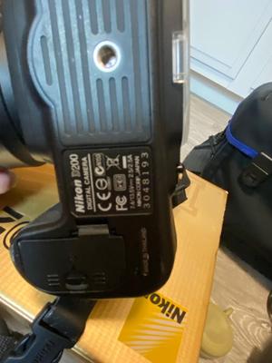 A MUST HAVE NIKON D200 DIGITAL FIELD CAMERA, ITS GOT IT ALL!!