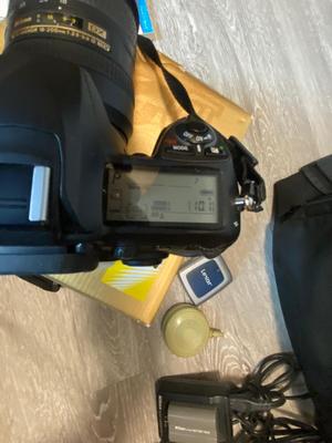 A MUST HAVE NIKON D200 DIGITAL FIELD CAMERA, ITS GOT IT ALL!!