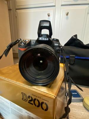 A MUST HAVE NIKON D200 DIGITAL FIELD CAMERA, ITS GOT IT ALL!!
