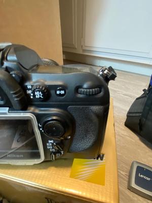 A MUST HAVE NIKON D200 DIGITAL FIELD CAMERA, ITS GOT IT ALL!!