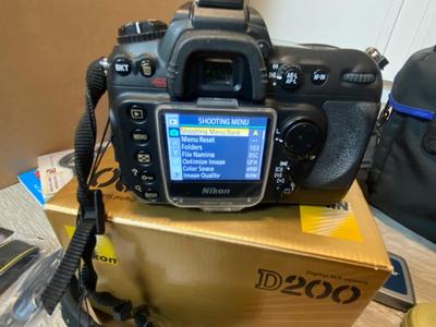 A MUST HAVE NIKON D200 DIGITAL FIELD CAMERA, ITS GOT IT ALL!!