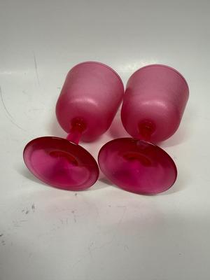 Retro hot pink Pair of Brookpark Plastic Cranberry Wine Glasses