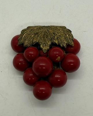 Vintage Miriam Haskell Era Unsigned Red Grape Cluster Scarf Dress Fur Coat Clip
