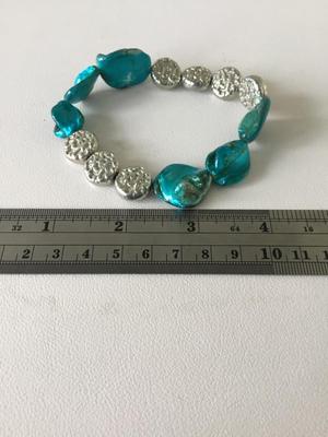 Faux pearl shell fashion stretchy bracelet