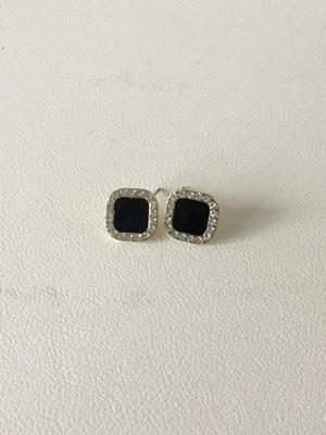 Black square stud earrings