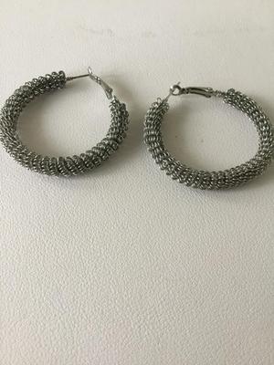 Beautiful mesh hoop type fashion earring