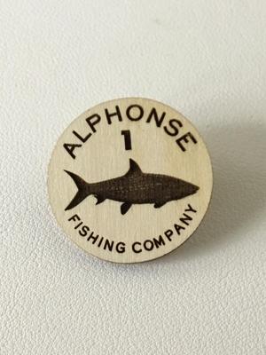 Beautiful round fish vintage pin