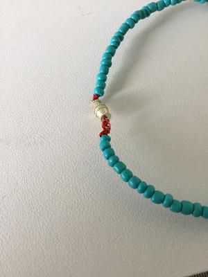 Beautiful stone shell type vintage collar necklace