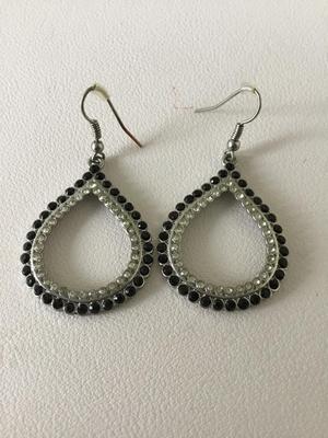 Silver tone fashion dangle earrings