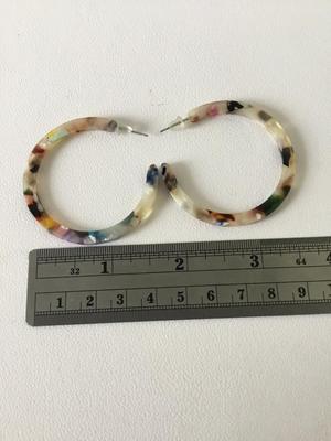 Colorful hoop fashion earrings