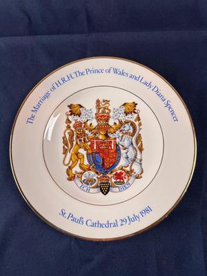 St Pauls Cathedral Royal Wedding Diana Spencer Prince Wales 10" Plate